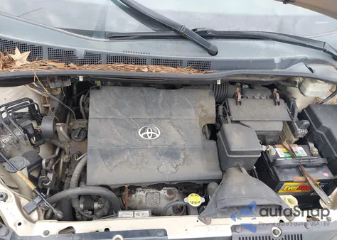 2012 Toyota Sienna Base V6 7 Passenger z USA, uszkodzony, nr VIN 5TDZK3DC1CS229876